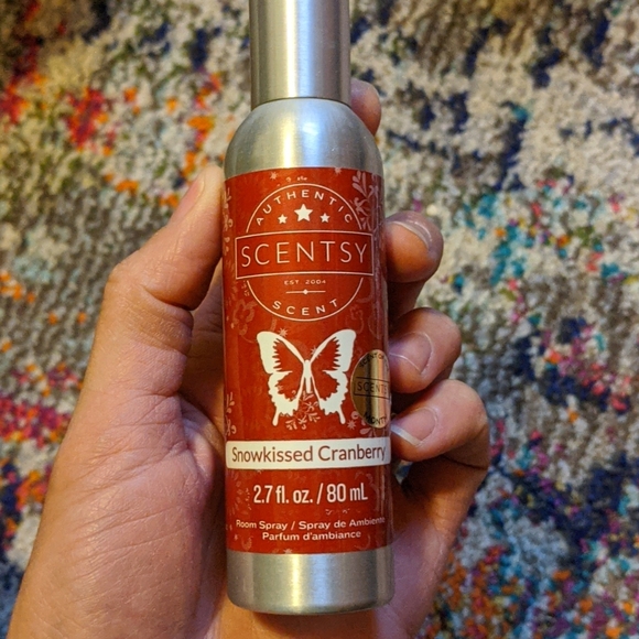 Scentsy Snowkissed Cranberry Room Spray